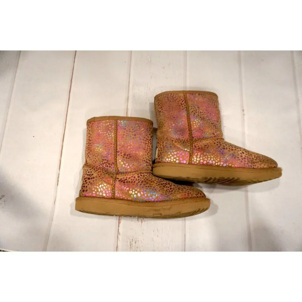 UGG Girls Kids' Classic II Spots – Size 2 - Picture 8 of 14